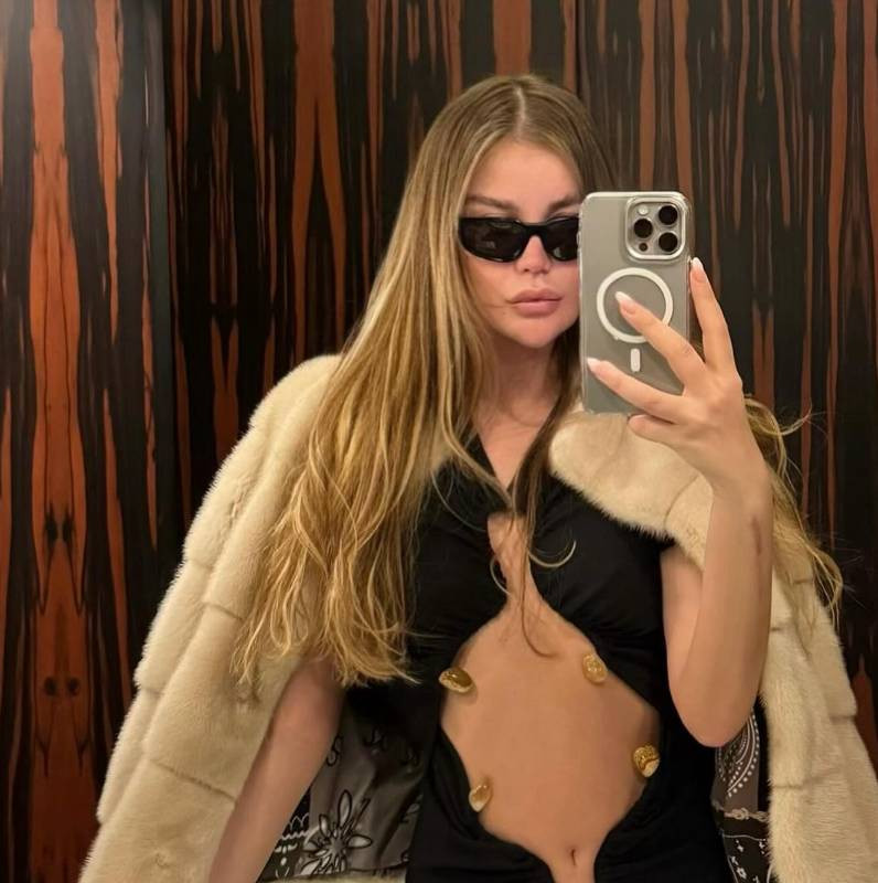 Somer Şef genç oyuncuyu öperken yakalandı - Resim: 12